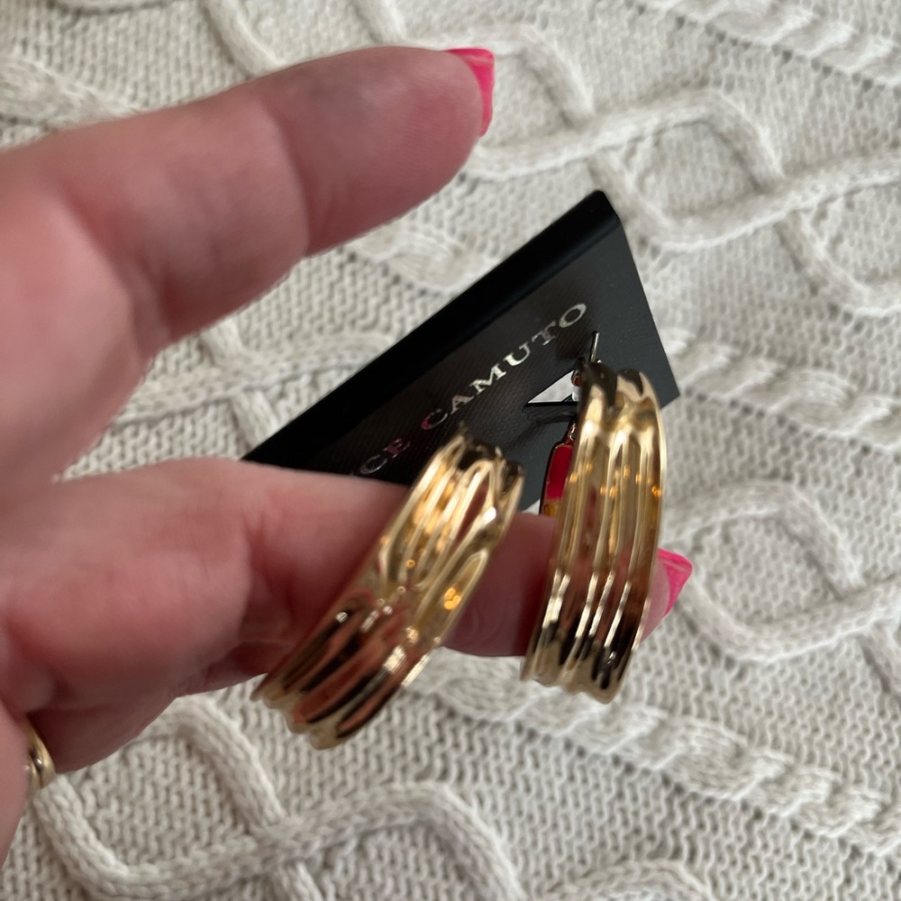 Vince Camuto Designer Gold Hoop Earrings Fashion Jewelry - Picture 2 of 8